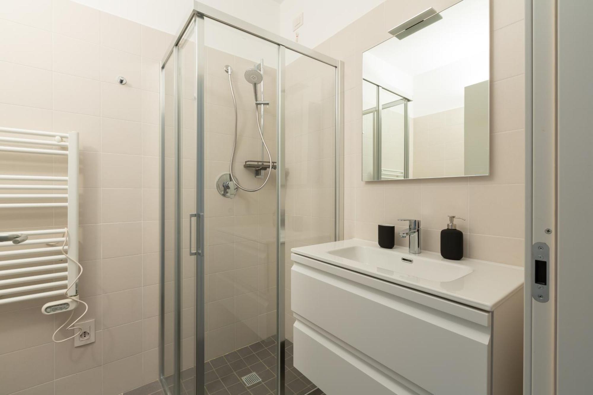 Porta Nuova Bright And Roomy Flat Milán
