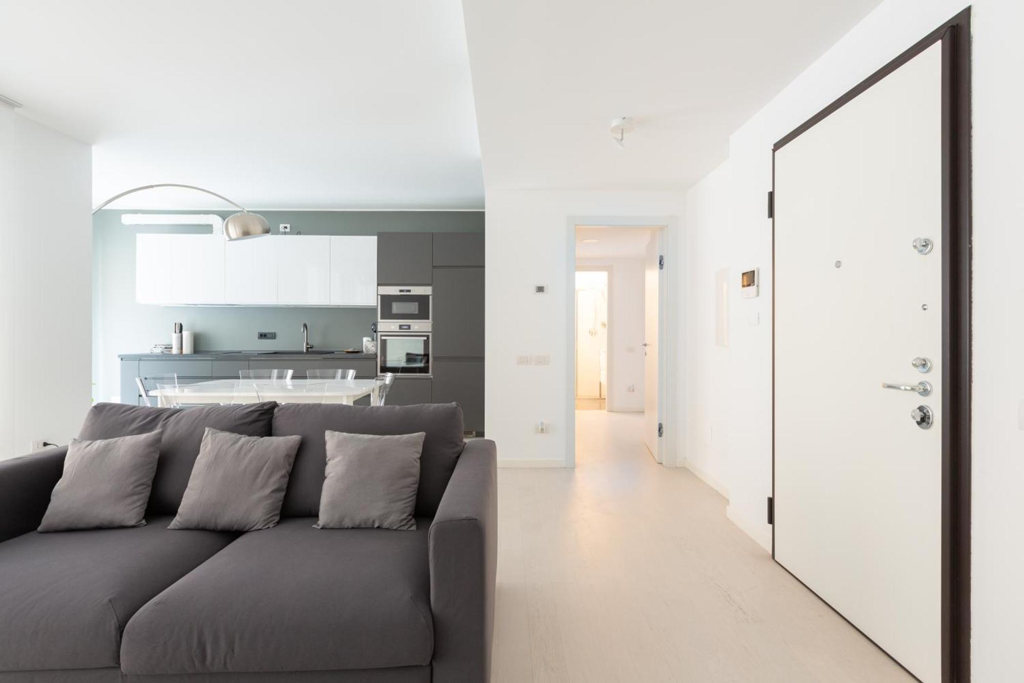 Porta Nuova Bright And Roomy Flat Milán